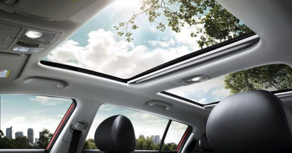 does safelite replace sunroof glass​